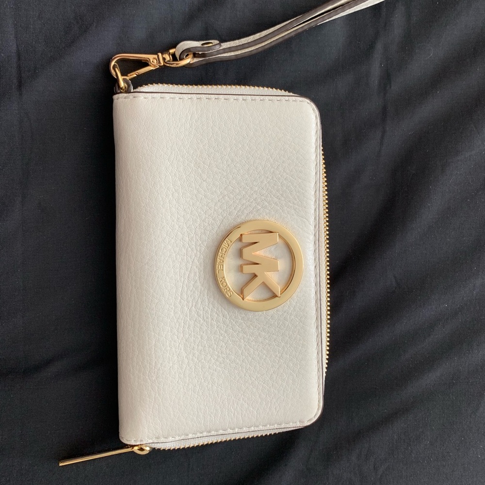 Michael Kors Wristlet